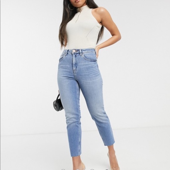 🆕 ASOS DESIGN Petite Farleigh Mom Jeans - Picture 7 of 9